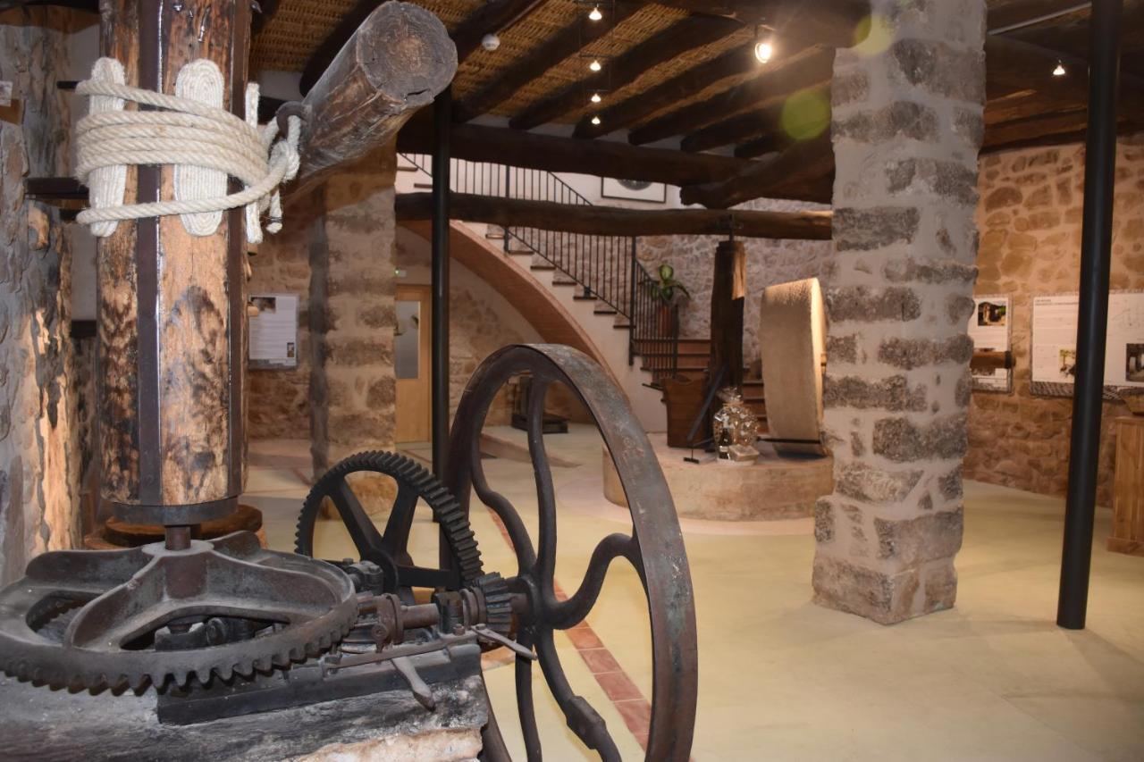 Lo Moli De Bot Hostel Exterior photo
